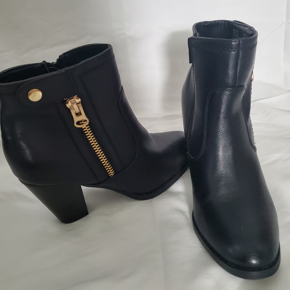 Black Boots